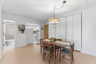 4820 Park Commons Drive #21, Saint Louis Park, MN 55416 - Photo 4