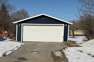 547 3rd Ave NW, Perham, MN 56573 - Photo 2