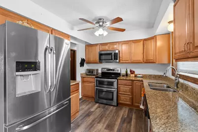 4100 Jordan Avenue N, New Hope, MN 55427 - Photo 10