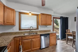4100 Jordan Ave N, New Hope, MN 55427 - Photo 12