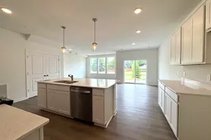 9252 Larimar Trl, Eden Prairie, MN 55347 - Photo 6