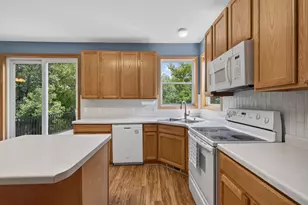 3482 Savannah Ave, White Bear Lake, MN 55110 - Photo 14