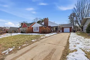 1030 Hyacinth Ave E, Saint Paul, MN 55106 - Photo 1