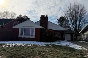 1030 Hyacinth Ave E, Saint Paul, MN 55106 - Photo 1