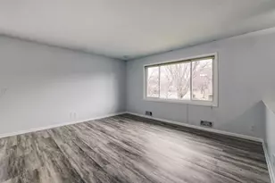 14374 Sorrel Way, Eden Prairie, MN 55347 - Photo 6