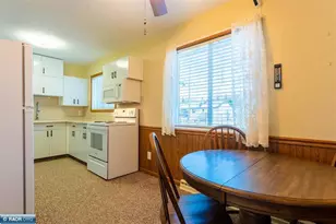 404 Kent Rd, Hoyt Lakes, MN 55750 - Photo 2