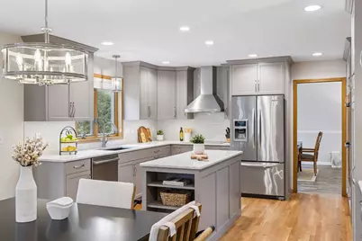 610 Watersedge Terrace, Mendota Heights, MN 55120 - Photo 4