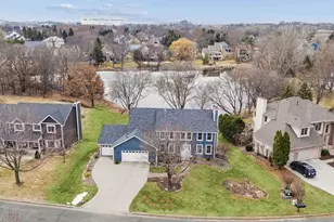 610 Watersedge Terrace, Mendota Heights, MN 55120 - Photo 2