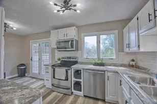 222 Arlington Rd, Hoyt Lakes, MN 55750 - Photo 8