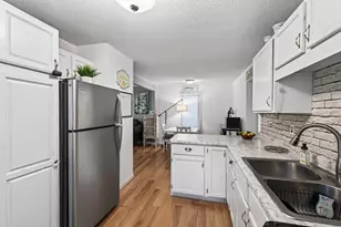 7011 Pleasant View Dr, Mounds View, MN 55112 - Photo 6