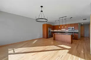 1120 S 2nd St, Minneapolis, MN 55415 - Photo 8