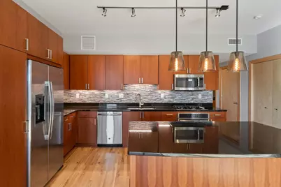 1120 S 2nd Street #813, Minneapolis, MN 55415 - Photo 4