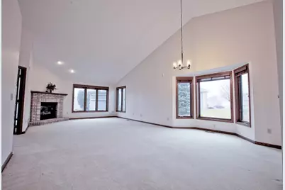 1212 Silverthorn Court, Shoreview, MN 55126 - Photo 4
