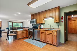 910 E Evergreen St, Isle, MN 56342 - Photo 10