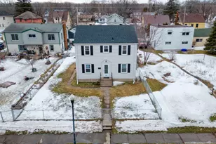 2815 1st Ave, Hibbing, MN 55746 - Photo 1