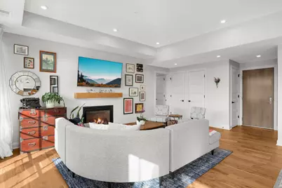 4901 Hawthorne Court #202, Edina, MN 55436 - Photo 4