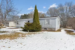 109 Hialeah St, Osceola, WI 54020 - Photo 2