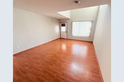 443 Leeward Trail, Woodbury, MN 55129 - Photo 4