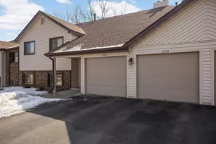 12229 42nd Ave N, Plymouth, MN 55441 - Photo 2