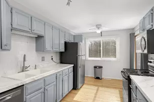 12229 42nd Ave N, Plymouth, MN 55441 - Photo 10