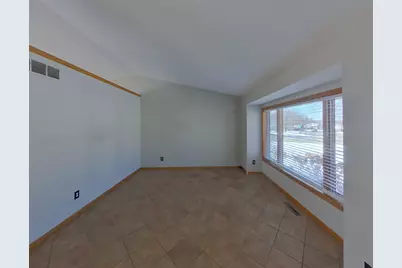 9319 93rd Street S, Cottage Grove, MN 55016 - Photo 2
