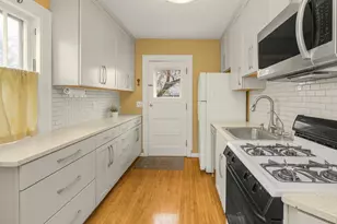 4057 Van Buren St NE, Columbia Heights, MN 55421 - Photo 10