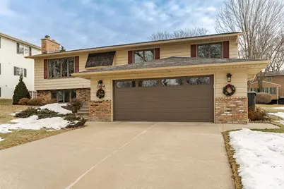 1504 20th Avenue NE, Rochester, MN 55906 - Photo 2