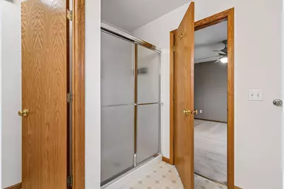 1658 Oakbrooke Circle, Eagan, MN 55122 - Photo 32