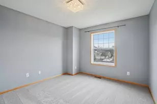 7526 Parkridge Pl, Savage, MN 55378 - Photo 30