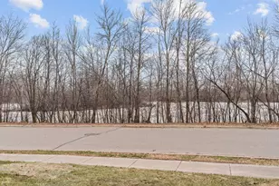 6558 Upper 35th St N, Oakdale, MN 55128 - Photo 32