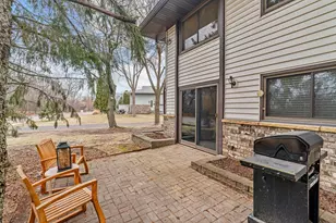 6558 Upper 35th St N, Oakdale, MN 55128 - Photo 28