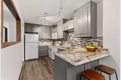 6558 Upper 35th Street N, Oakdale, MN 55128 - Photo 6