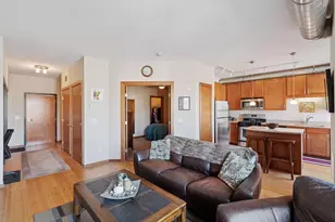 15 E Franklin Ave, Minneapolis, MN 55404 - Photo 4
