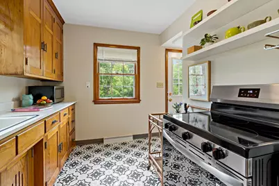2435 Victoria Street N, Roseville, MN 55113 - Photo 8