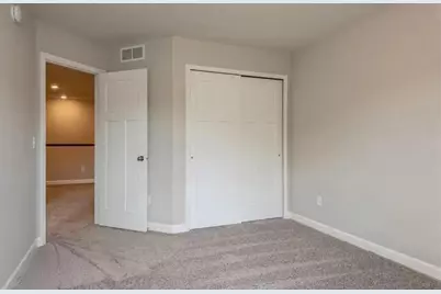 10888 Fountain Place N, Maple Grove, MN 55369 - Photo 6