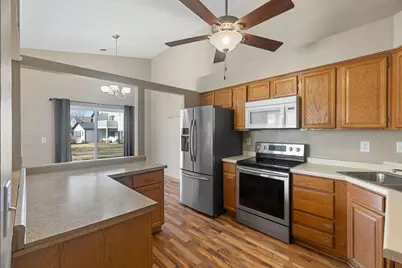 3637 Gershwin Lane N, Oakdale, MN 55128 - Photo 6