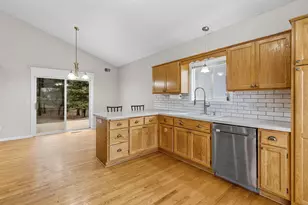 25707 Goldfinch Ave, Wyoming, MN 55092 - Photo 6