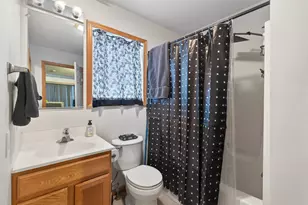 2897 Mark Twain Dr, Chaska, MN 55318 - Photo 38