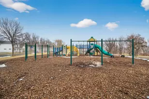 2897 Mark Twain Dr, Chaska, MN 55318 - Photo 48