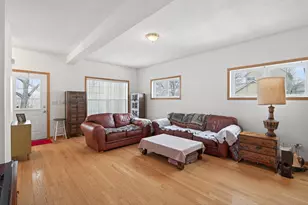 2897 Mark Twain Dr, Chaska, MN 55318 - Photo 10