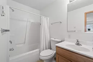 2897 Mark Twain Dr, Chaska, MN 55318 - Photo 24