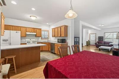 2897 Mark Twain Drive, Chaska, MN 55318 - Photo 8