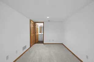 2897 Mark Twain Dr, Chaska, MN 55318 - Photo 30