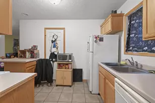 2897 Mark Twain Dr, Chaska, MN 55318 - Photo 36