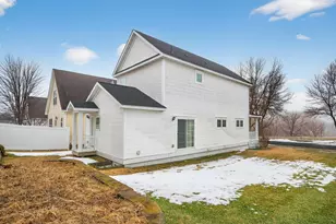 2897 Mark Twain Dr, Chaska, MN 55318 - Photo 42