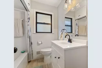 2704 W 60th Street, Minneapolis, MN 55410 - Photo 8