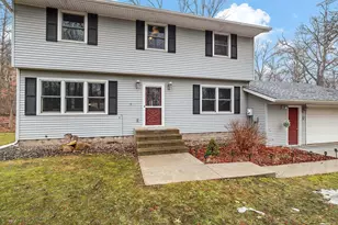 1320 Norcrest Ave N, Stillwater, MN 55082 - Photo 2