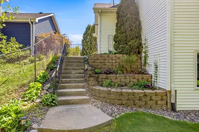 9020 Parkside Drive, Woodbury, MN 55125 - Photo 6