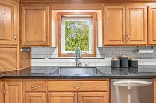 9020 Parkside Dr, Woodbury, MN 55125 - Photo 16