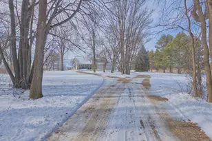 2660 Vega Ave, Mayer, MN 55360 - Photo 2